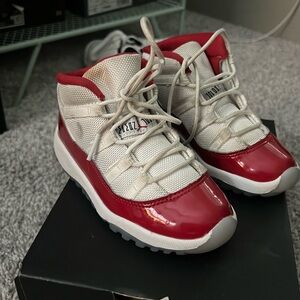 Cherry Jordan 11 retros